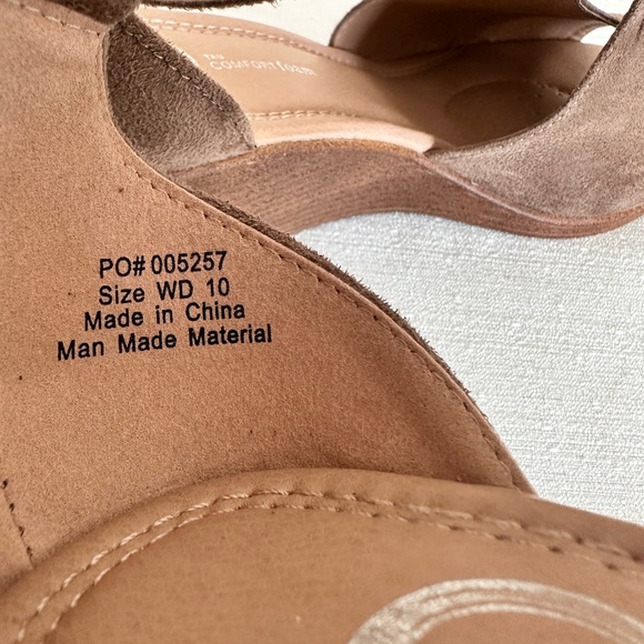 Comfort Foam Taupe Faux Suede Lightweight Wedge Sandals Women’s 10 - Picture 11 of 11
